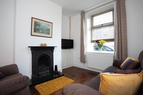 Spacious 3 bedroom Cottage in Whalley