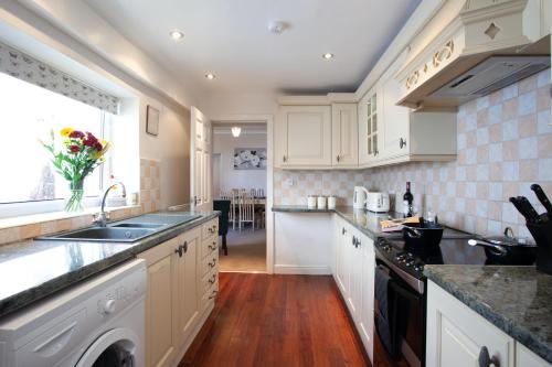 Spacious 3 bedroom Cottage in Whalley