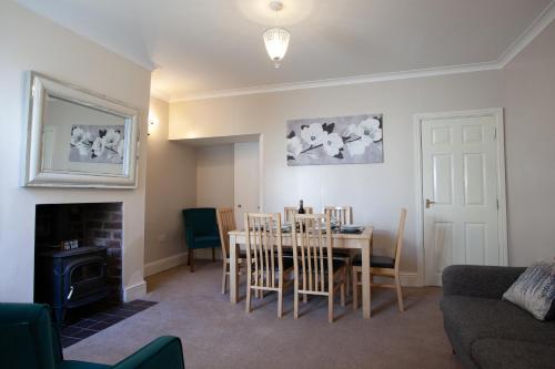 Spacious 3 bedroom Cottage in Whalley