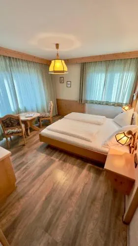 Hotel Alpenrose in Zöblen, Österreich