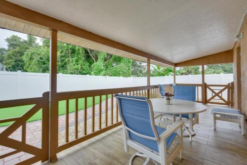 Spacious Bradenton Duplex, 10 Mi to Coquina Beach! in Bradenton, USA