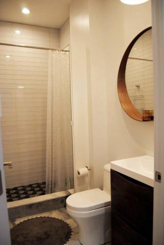 Trendy Studio in Prime South Philly Neighborhood in Philadelphia, USA