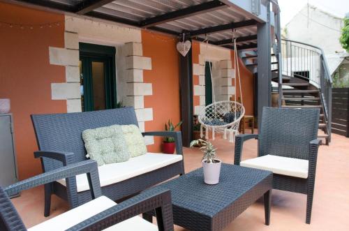 House Of Ntounias in Keramies