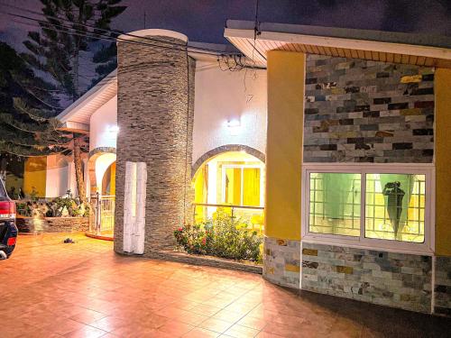 Maryluxe Stays 6Bd villa, West hills, Accra Ghana photo 1