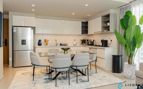 Brand New Modern 2BR Retreat, Walk to Dubai Mall - Downtown Views ll, Dubai (foto 3)