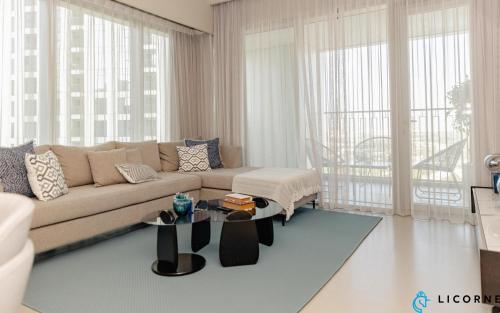 Brand New Modern 2BR Retreat, Walk to Dubai Mall - Downtown Views ll, Dubai (foto 8)