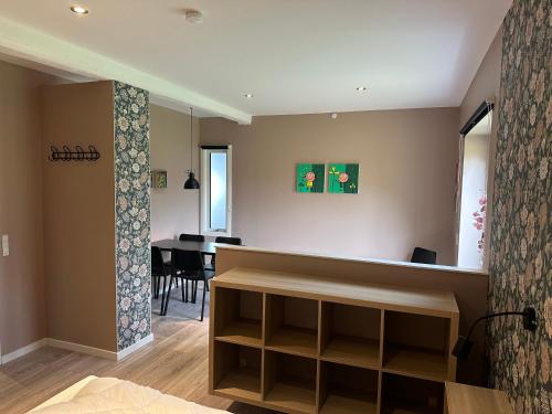 Det gamle snedkeri in ริเบ