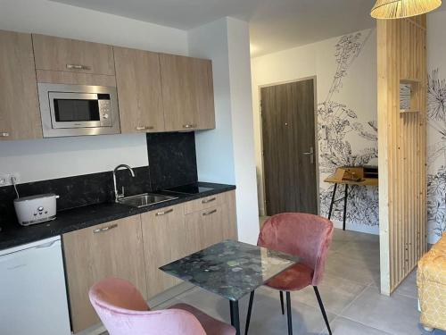 Superbe appartement neuf avec parking sur place - Location saisonnière - Corte