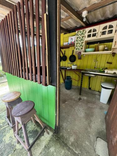 Kitchen, Casa Mamre in Cahuita