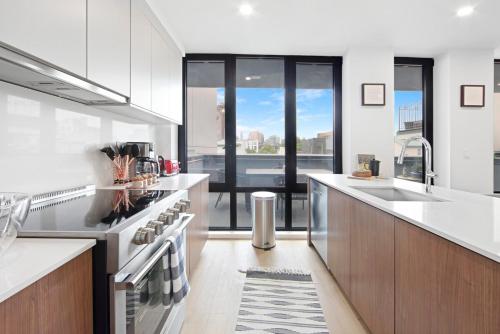 149BK-501 NEW Prime greenpoint 2BR WD in unit in Brooklyn, USA