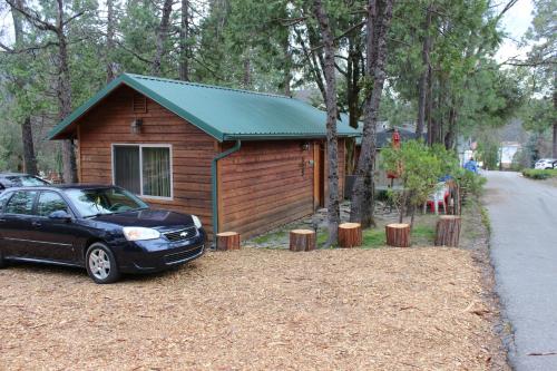 Stewart Chalet @ Yosemite/Bass Lake
