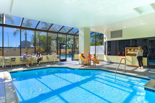 Embassy Suites By Hilton Anaheim-Orange