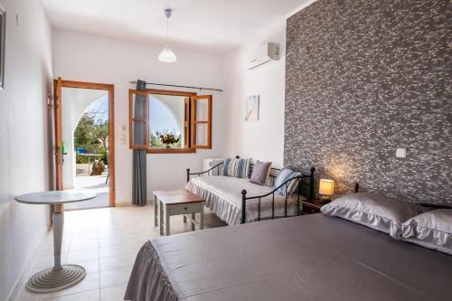 Perama Hotel, Karpathos 2
