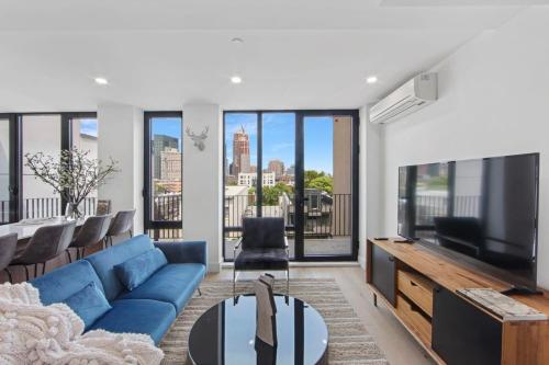 149BK-601 NEW PH 2BR-2Bath Private Rooftop W D