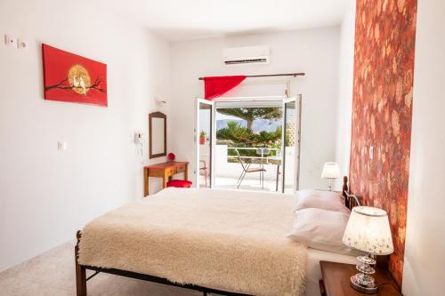 Perama Hotel, Karpathos 4