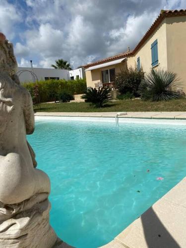 Jolie villa avec piscine in Saint-Georges-d'Orques