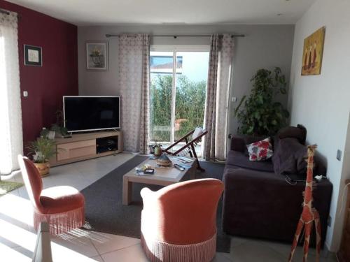 Jolie villa avec piscine in Saint-Georges-d'Orques