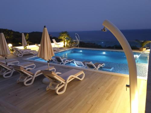 Apartment with Sea View image 9