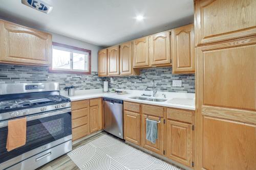 South Bend Home with Gas Grill Near Universities!