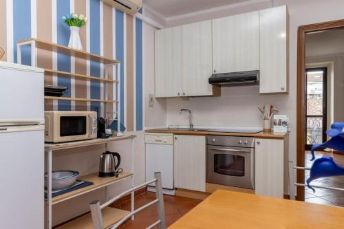 [Porta Nuova-Alpitour] Deluxe Suite - A/C e Wi-Fi, Turín (fotografie 6)