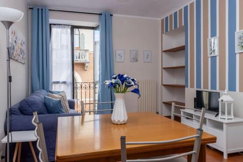 [Porta Nuova-Alpitour] Deluxe Suite - A/C e Wi-Fi, Turín (fotografie 10)