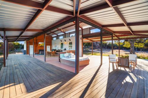 Hill Country Safari Tent and Recreational Pavilion and Cowboy Pool! in Dripping Springs, USA