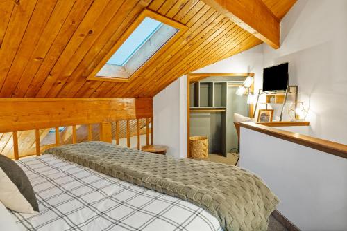 Whitefish Mountain Chalet- Ptarmigan Village with Amenities and Nearby to Whitefish Mountain Resort!