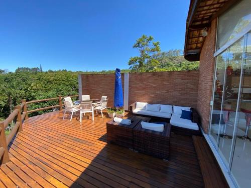 A Casa Flow na Represa in Serrinha (Sao Paulo)