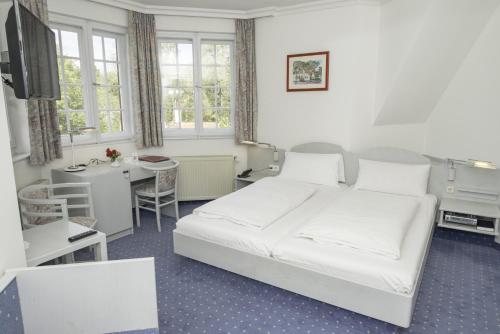 Hotel Gautinger Hof - Ruhig im Fünf-Seen-Land nahe S-Bahn und München Room Type - Double Room