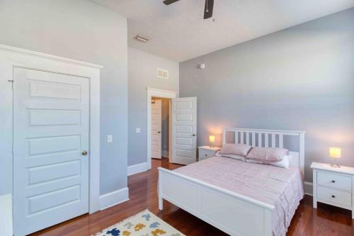 Sunny & bright - cute 1 BR apt in historic SPR - image 2