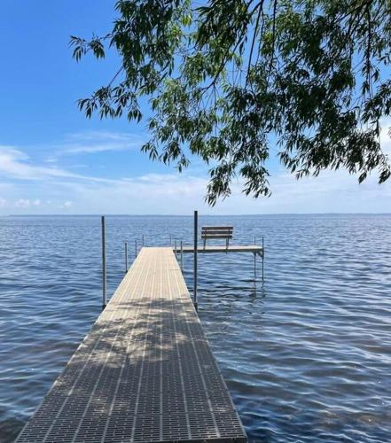 Hickory Hideaway- Dock on Lake Winnebago in Oshkosh, USA