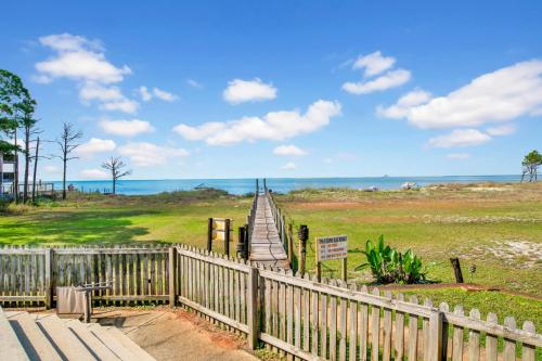 Southern Island Charm - image 4