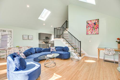 Cozy Rhode Island Retreat with Yard, Near Beaches! in North Kingstown, USA