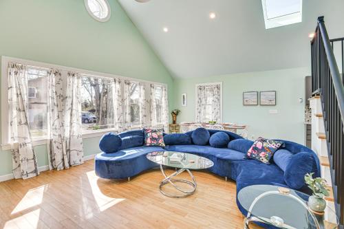Cozy Rhode Island Retreat with Yard, Near Beaches! in North Kingstown, USA