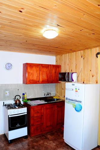 Two-Bedroom Bungalow image 4