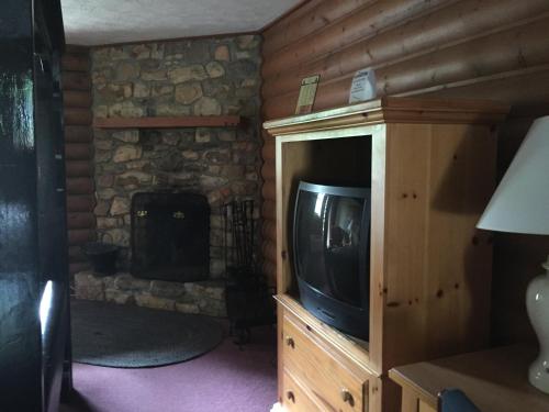 Master Hosts Resorts-Highland Hills Cabins - 편의 시설/서비스