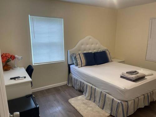 2 Bedroom House, Ideal for a Family in Fort Pierce, USA