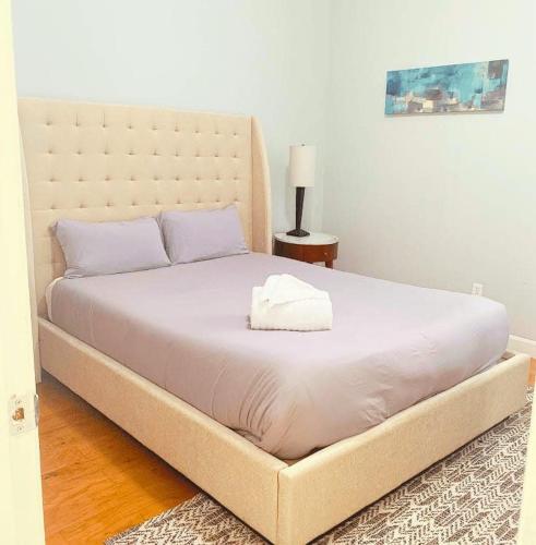 2BR W&D Near Forest Park Barnes Hospital STL Zoo in Tower Grove, USA