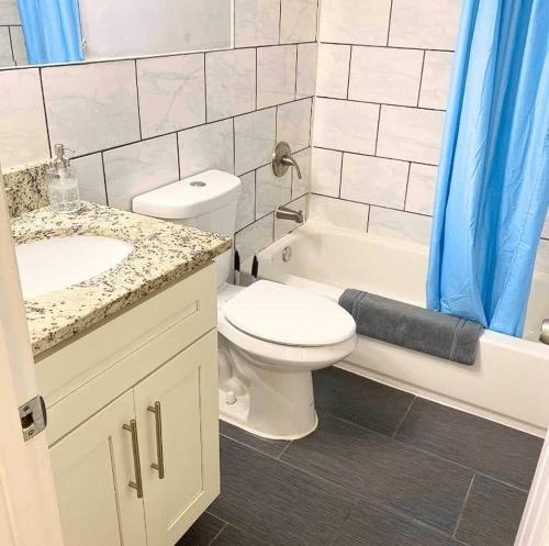 2BR W&D Near Forest Park Barnes Hospital STL Zoo in Tower Grove, USA