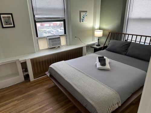 1BR CWE near BJH mins STL Zoo