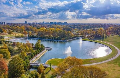 Mins To Forest Park Museum & Walk to BJ Hospital - image 14