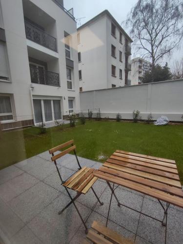 Joli Appartement 2 pièces avec un grand jardin - Location saisonnière - Aubervilliers