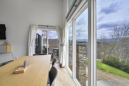 Apkārtne, Mon Trèsor, Modern Mountain Views with deck (Mon Tresor, Modern Mountain Views with deck) in Vīvervilla (NC)