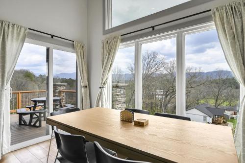 Apkārtne, Mon Trèsor, Modern Mountain Views with deck (Mon Tresor, Modern Mountain Views with deck) in Vīvervilla (NC)