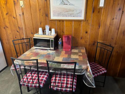 Kootenai Valley Motel