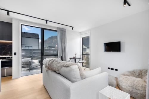 Woolshed retreat - Queenstown - main image