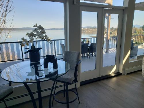 EdgeWater Luxury Suite