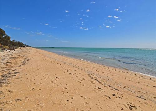 Sea N Candy 100 meters to the beach