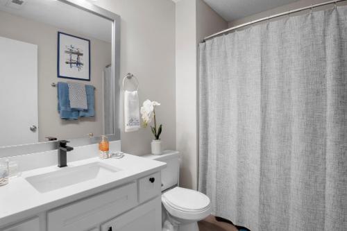 The Mooresville Nest: 2BR/2BA Home Away from Home in Mooresville, USA