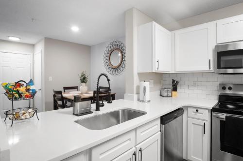 The Mooresville Nest: 2BR/2BA Home Away from Home in Mooresville, USA